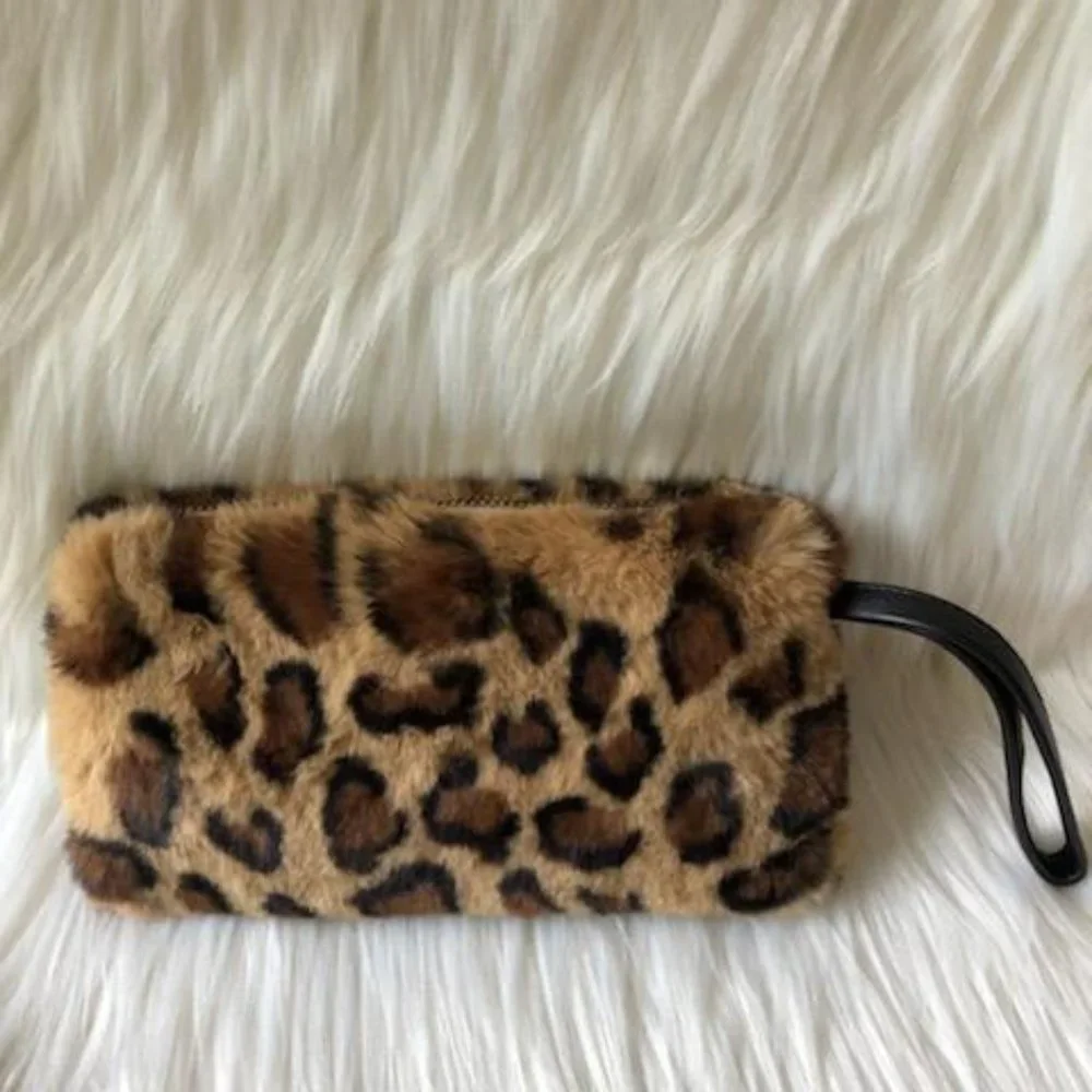 Surell Luxury Faux Fur Text Mittens & Phone Wristlet
